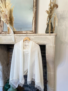 Étole Vars finition dentelle de calais
